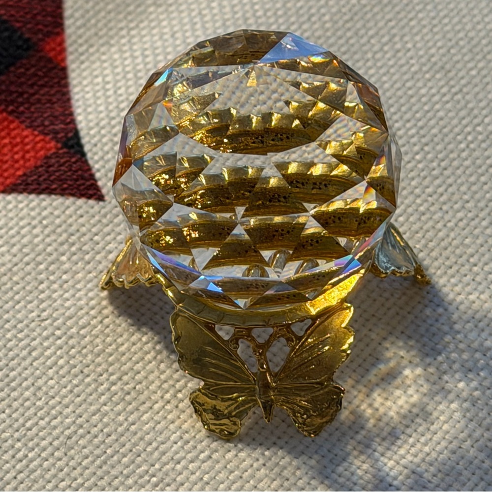 Vintage Fine Cut Faceted Crystal Ball Suncatcher w/Attached Gold Butterfly Stand